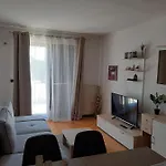 Mihael And Melani Appartement Poreč
