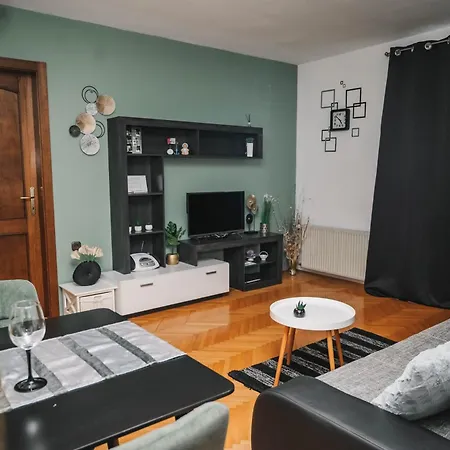 Mihael And Melani Apartment Poreč